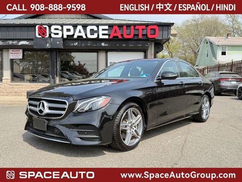 Used 2018 Mercedes-Benz E 300 4MATIC image 1