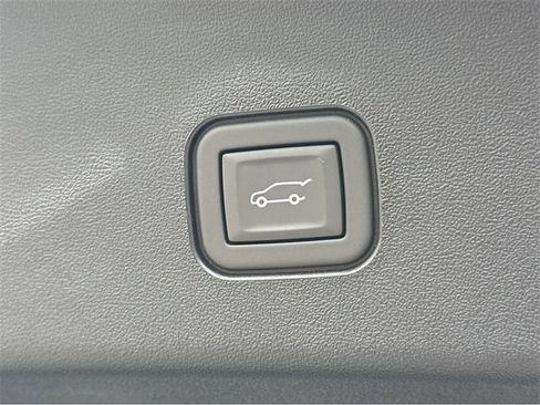 New 2026 Cadillac Vistiq Luxury image 32