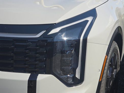 New 2026 Kia Sportage SX FWD image 7