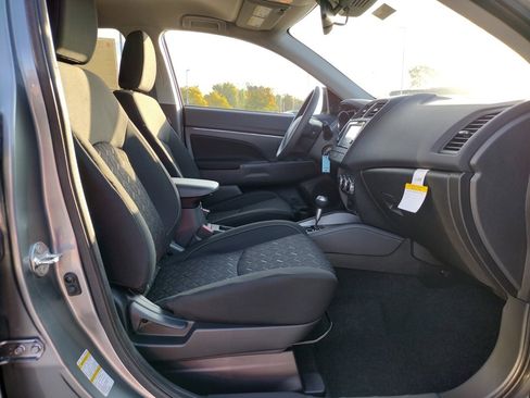 New 2025 Mitsubishi Outlander Sport ES image 10