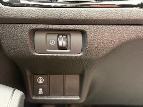 Used 2023 Honda Civic EX-L image 10