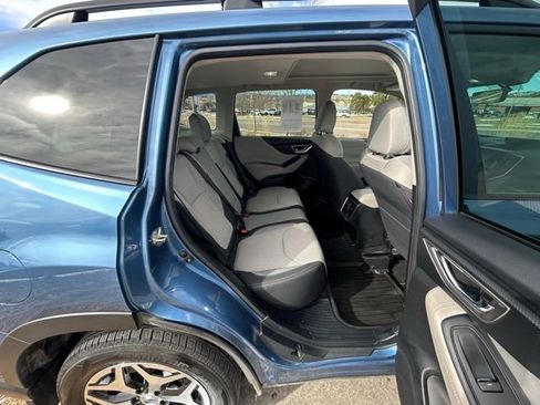 Used 2021 Subaru Forester Premium image 27