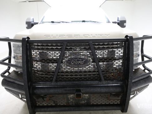 Used 2018 Ford F350 Lariat w/ Lariat Ultimate Package image 7