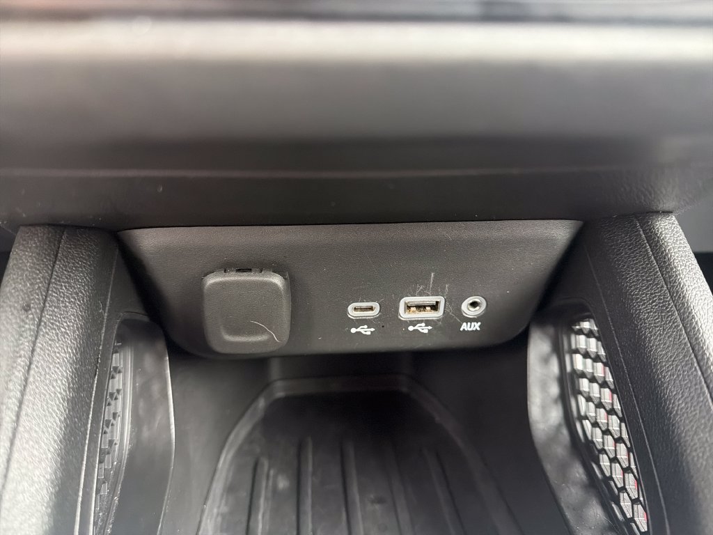 Used 2021 Chevrolet TrailBlazer RS w/ Convenience Package AWD/4WD image 17