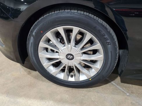 Used 2015 Hyundai Sonata Limited w/ Option Group 06 image 43