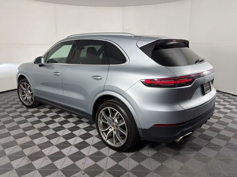 Certified 2021 Porsche Cayenne w/ Premium Package AWD/4WD image 3