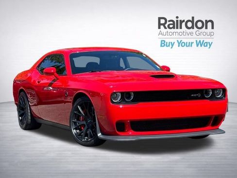 Used 2015 Dodge Challenger SRT Hellcat RWD image 1
