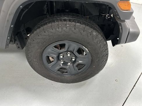 Used 2024 Jeep Wrangler Unlimited Sport AWD/4WD image 19