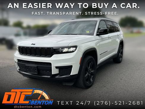 Used 2023 Jeep Grand Cherokee L Laredo AWD/4WD image 6