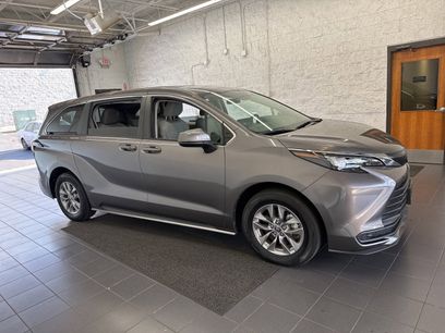 Certified 2024 Toyota Sienna LE