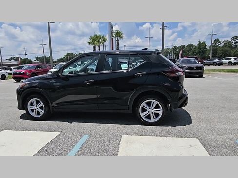 Used 2025 Nissan Kicks Play S FWD image 26