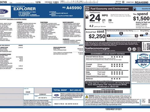 Used 2024 Ford Explorer XLT w/ Equipment Group 202A RWD image 2