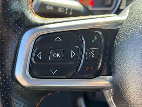 Used 2021 Jeep Gladiator Mojave w/ Cold Weather Group AWD/4WD image 19