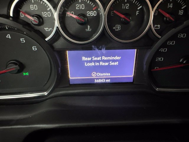 Used 2022 Chevrolet Silverado 1500 RST w/ Z71 Off-Road Package AWD/4WD image 32