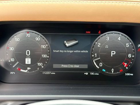 Used 2025 Land Rover Defender 130 X-Dynamic SE AWD/4WD image 27