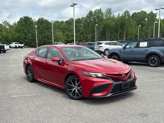 Used 2023 Toyota Camry SE FWD video 2