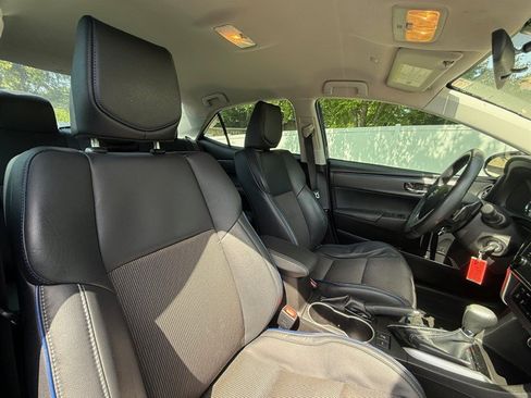 Used 2019 Toyota Corolla SE FWD image 21