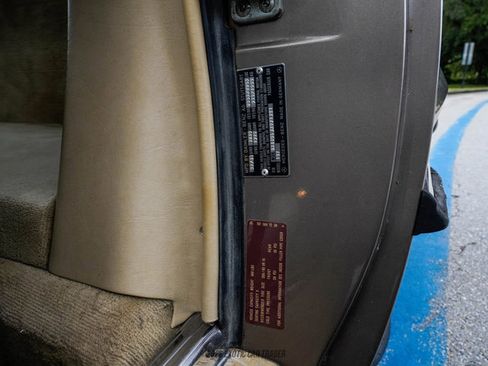 Used 1988 Mercedes-Benz 560 SL image 36