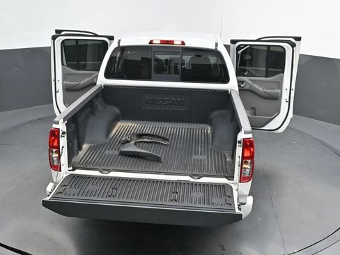 Used 2019 Nissan Frontier Desert Runner RWD image 35