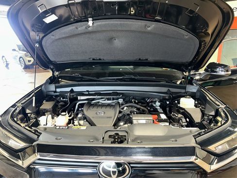 Used 2025 Toyota Grand Highlander XLE image 15