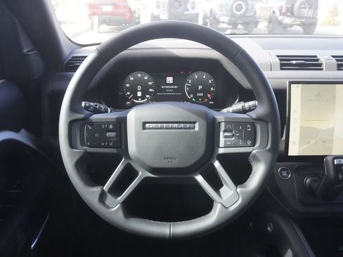 New 2026 Land Rover Defender 110 X-Dynamic SE image 10