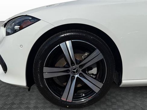 Used 2024 Mercedes-Benz C 300 4MATIC Sedan w/ Exclusive Trim Package image 9