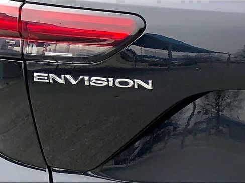 Used 2023 Buick Envision Essence image 10