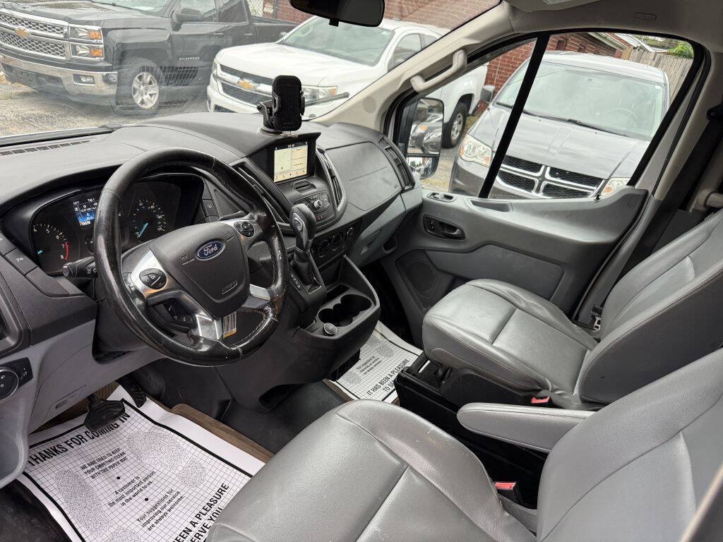 Used 2017 Ford Transit 150 XL RWD image 20