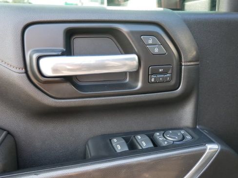 Used 2023 GMC Sierra 2500 AT4 AWD/4WD image 12