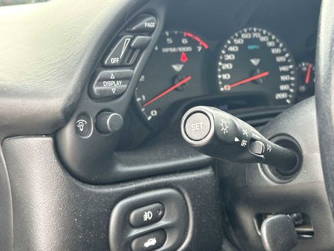 Used 2001 Chevrolet Corvette Convertible w/ Preferred Equipment Group2 image 15