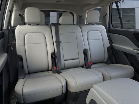 New 2026 Lincoln Aviator Reserve AWD/4WD image 11