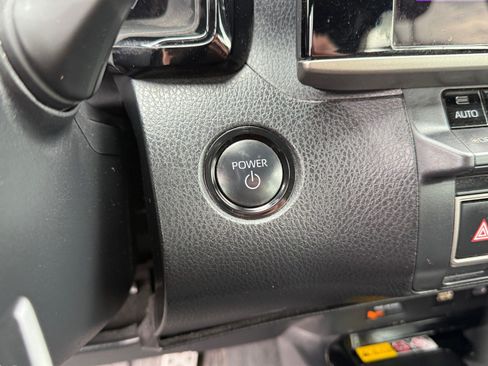 Used 2025 Toyota Camry XSE FWD image 28