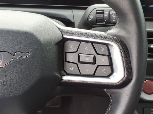 Used 2025 Ford Mustang Coupe RWD image 22