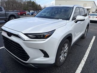 Used 2024 Toyota Grand Highlander Limited video 2