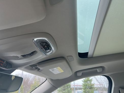 Used 2022 Volvo XC90 T6 Momentum w/ Advanced Package image 72