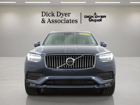 Used 2022 Volvo XC90 T6 Momentum w/ Advanced Package AWD/4WD image 4