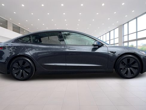 Used 2024 Tesla Model 3 Long Range AWD/4WD image 3