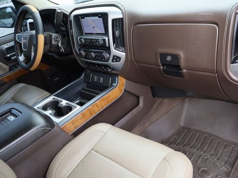 Used 2018 GMC Sierra 1500 SLT w/ SLT Premium Package AWD/4WD image 29