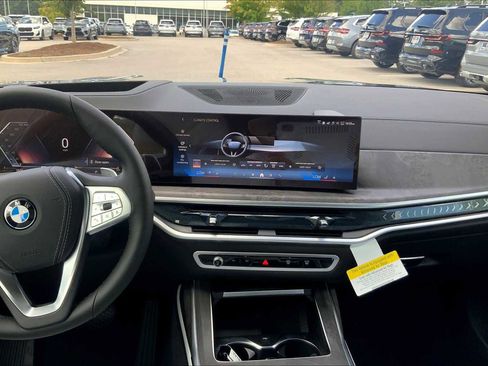 Used 2026 BMW X7 xDrive40i image 6