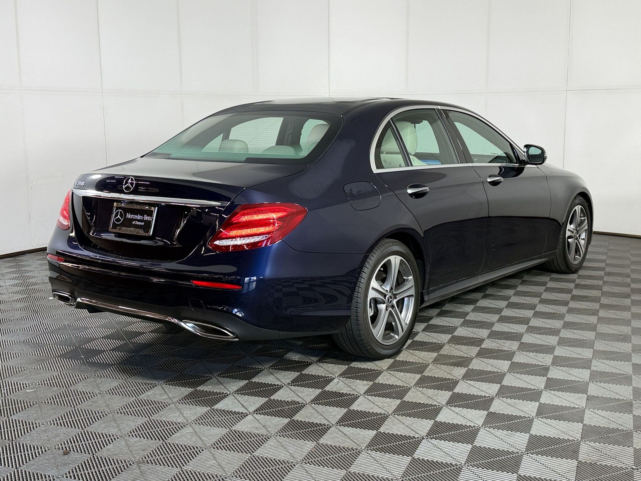 Used 2020 Mercedes-Benz E 350 Sedan image 9