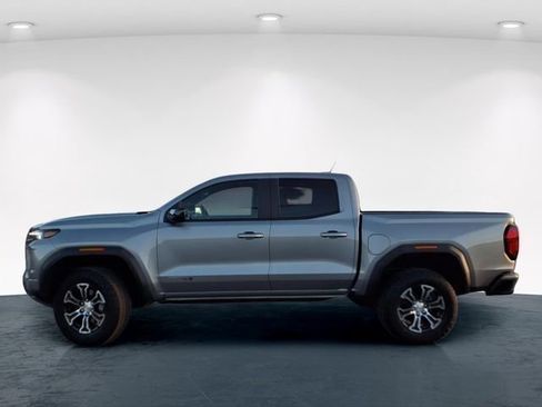 Used 2025 GMC Canyon AT4 AWD/4WD image 16
