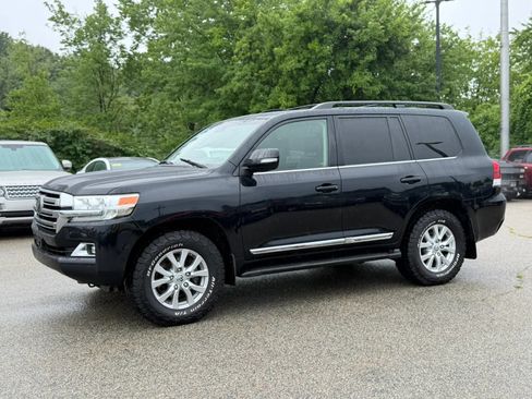 Used 2016 Toyota Land Cruiser AWD/4WD image 5