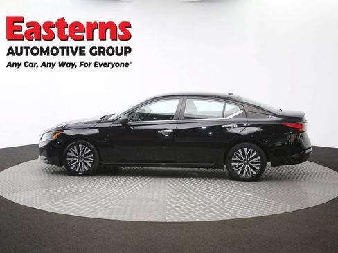 Used 2024 Nissan Altima 2.5 SV FWD image 60