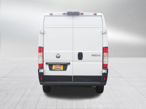 Used 2023 RAM ProMaster 2500 FWD image 6