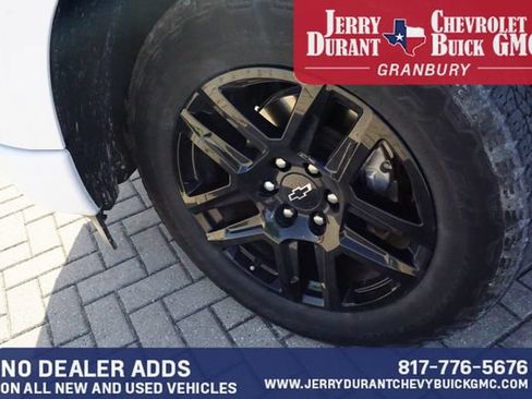 Used 2023 Chevrolet Silverado 1500 RST AWD/4WD image 9