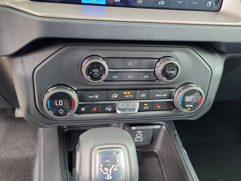 New 2026 Ford Bronco Outer Banks AWD/4WD image 15