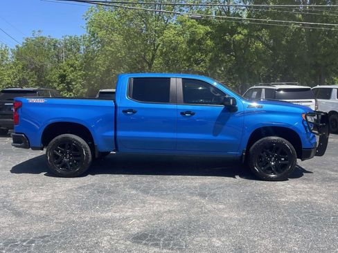 Used 2025 Chevrolet Silverado 1500 LT Trail Boss w/ LT Trail Boss Premium Package image 2