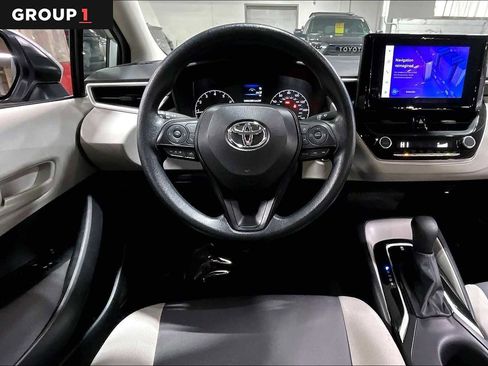 Certified 2025 Toyota Corolla LE image 5