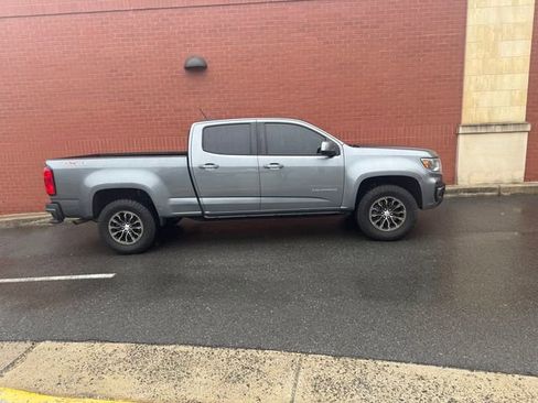 Used 2021 Chevrolet Colorado LT w/ LT Convenience Package AWD/4WD image 2