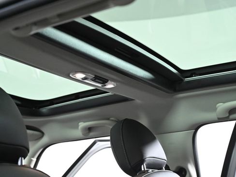 Certified 2023 MINI Cooper 4-Door Hardtop image 22